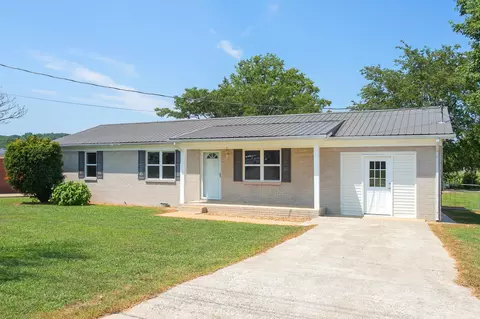 704 Miles Rd, Pulaski, TN 38478