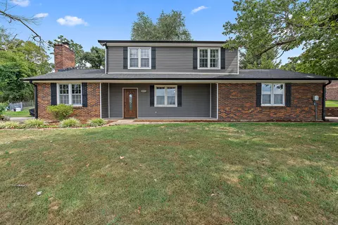 2037 Ridgecrest Cir, Dickson, TN 37055