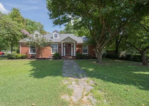 210 Kingwood Dr, Murfreesboro, TN 37129
