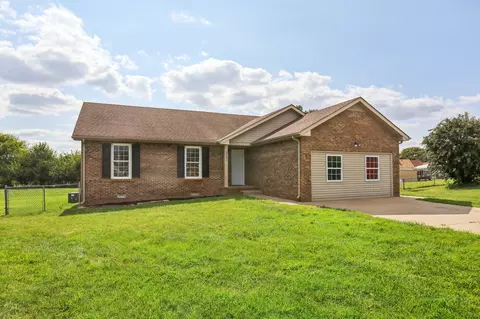 3782 Angel Ct, Clarksville, TN 37040