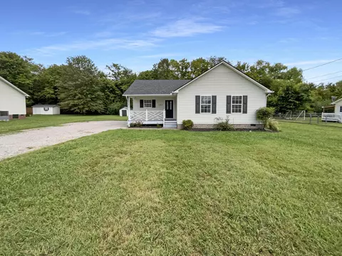 804 Mulberry Dr, Columbia, TN 38401