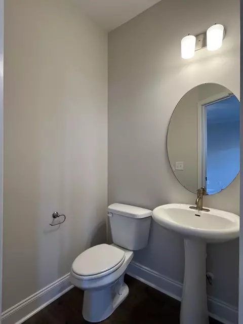 Bath - 3232 Tasker Dr, Antioch, TN 37013 photo 3 of 5