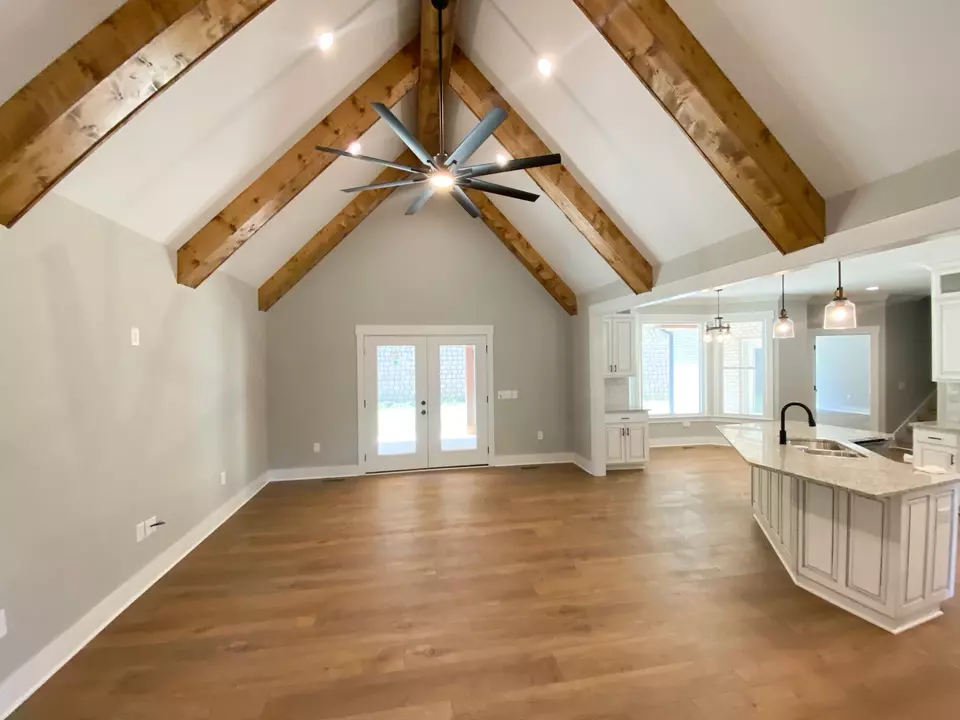 Living - 2043 Lynnville Hwy, Cornersville, TN 37047 photo 1 of 2