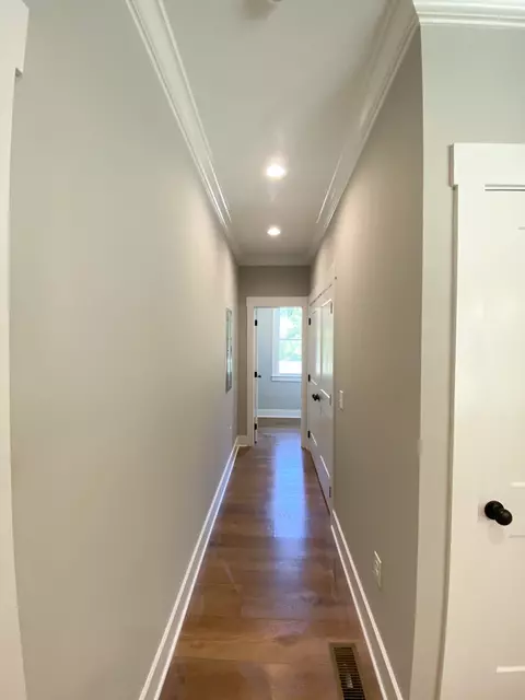 Entry Way - 2043 Lynnville Hwy, Cornersville, TN 37047 photo 1 of 1