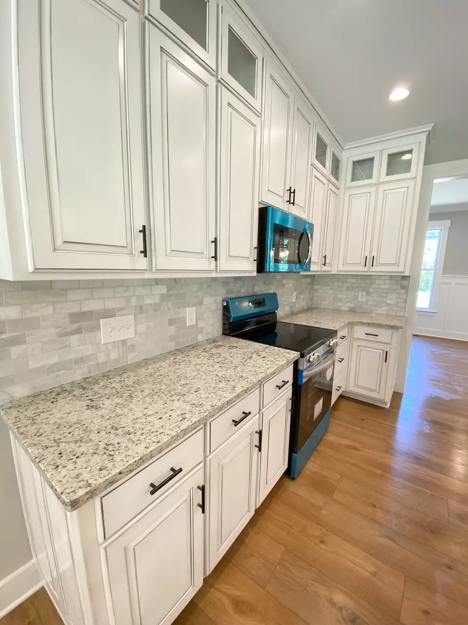 Kitchen - 2043 Lynnville Hwy, Cornersville, TN 37047 photo 2 of 3