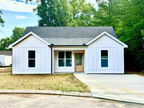 51 Ivy Ct, Chickamauga, GA 30707