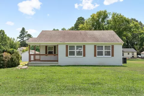 104 Woodbine St, Hopkinsville, KY 42240