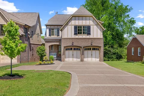 902 Coral Rd #A, Nashville, TN 37204