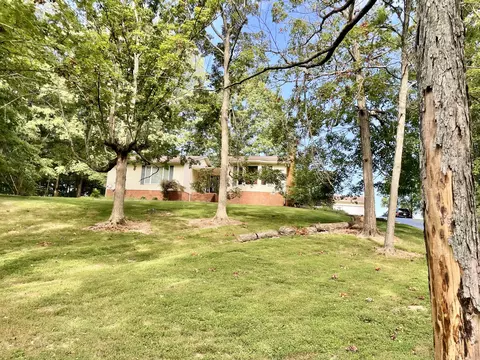 2445 Happy Hollow Est, Hopkinsville, KY 42240