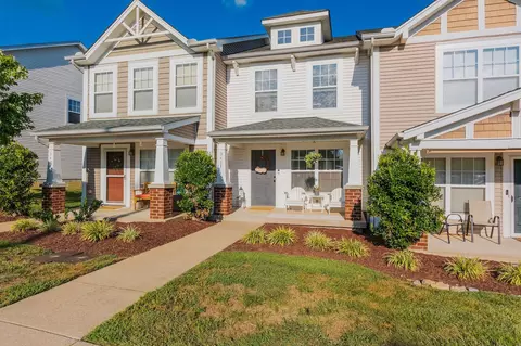 3433 Harpeth Springs Dr, Nashville, TN 37221