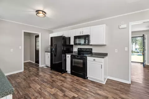 Entry Way - 209 7th Ave S, Baxter, TN 38544 photo 1 of 1