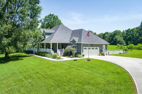 361 Victoria Ln, Sparta, TN 38583