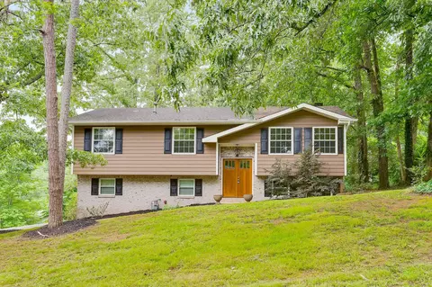 9588 Mikemon Dr, Chattanooga, TN 37421