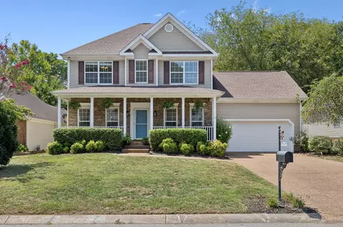 1040 Watauga Ct, Thompsons Station, TN 37179