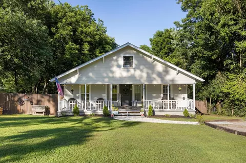 347 Hudson St, Rossville, GA 30741