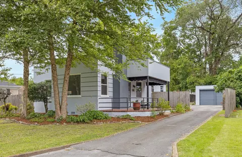 203 Parkway Cir, Chattanooga, TN 37411