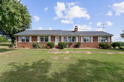 421 Moore Ln, Mcminnville, TN 37110