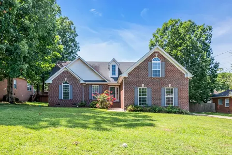 514 Spring Hill Dr, Smyrna, TN 37167