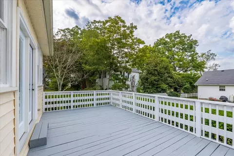 Exterior - 409 E Mclean St, Manchester, TN 37355 photo 6 of 10