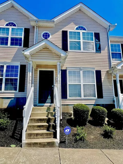 6042 Cullen Dr, La Vergne, TN 37086