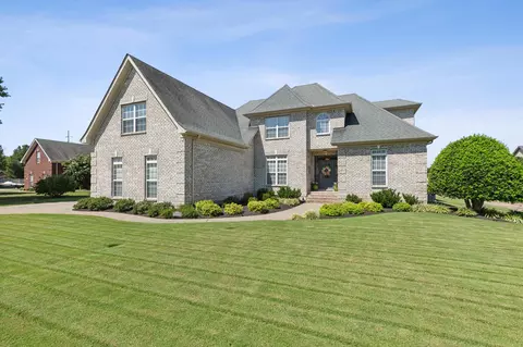 2637 Jim Houston Ct, Murfreesboro, TN 37129