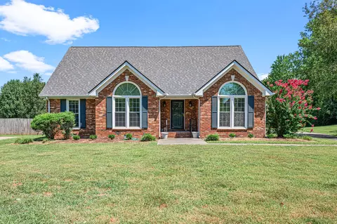 2406 Colfax Dr, Murfreesboro, TN 37129