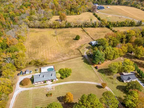 2135 Highway 82 S, Shelbyville, TN 37160