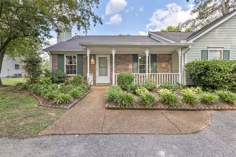 1240 Carriage Park Dr, Franklin, TN 37064