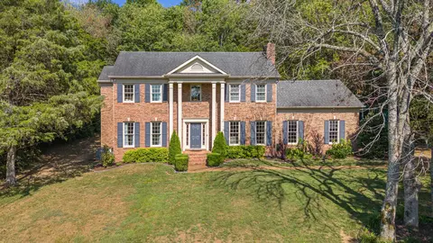 6021 Temple Rd, Nashville, TN 37221