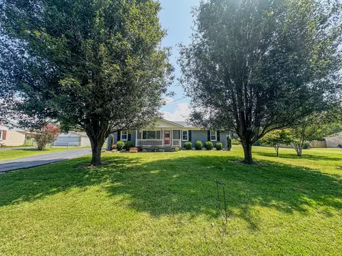 668 Lancaster Dr, Spring Hill, TN 37174