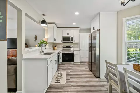 Kitchen - 1022 Persimmon Dr, Spring Hill, TN 37174 photo 2 of 3