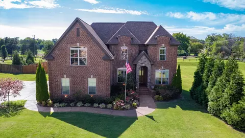 202 Bryson Pl, Mount Juliet, TN 37122
