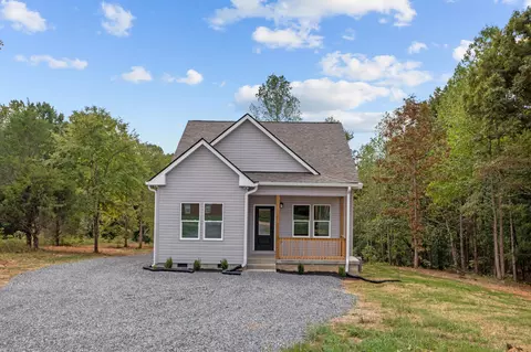 1022 Promise Land Rd, Charlotte, TN 37036