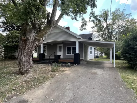 419 Crockett St, Lawrenceburg, TN 38464