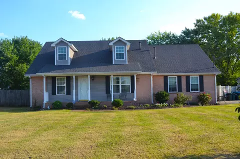 201 Vernon Traylor Dr, Smyrna, TN 37167