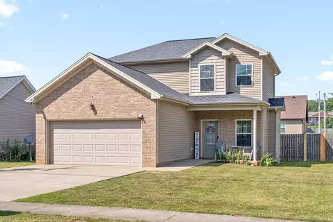 212 Azalea Dr, Oak Grove, KY 42262