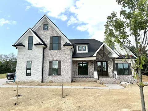 1004 Stone Creek Ln #201, Lebanon, TN 37087