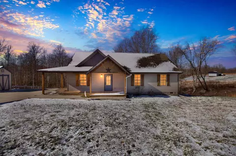 724 Kirbytown Rd, Lafayette, TN 37083