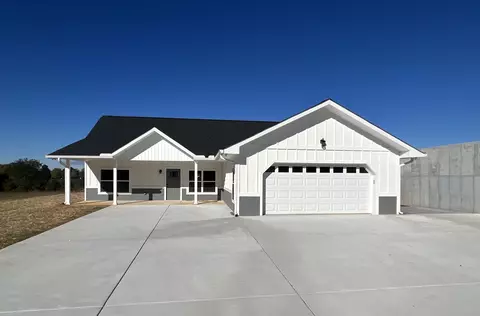 452 Cooper Dr, Mcminnville, TN 37110