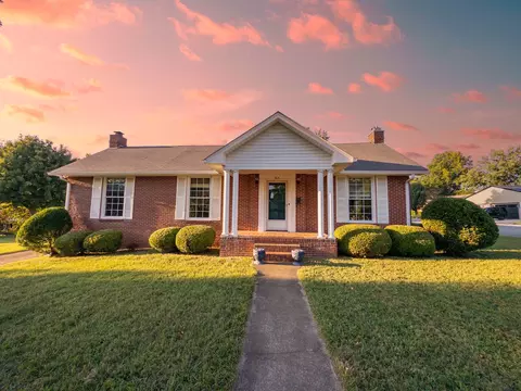 901 Swanson Blvd, Fayetteville, TN 37334