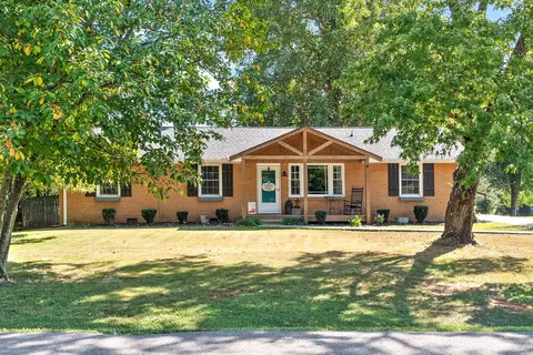 6019 Todd Dr, Clarksville, TN 37040