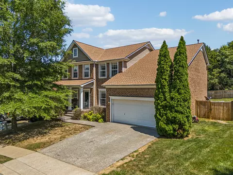 327 Forest Bend Dr, Mount Juliet, TN 37122