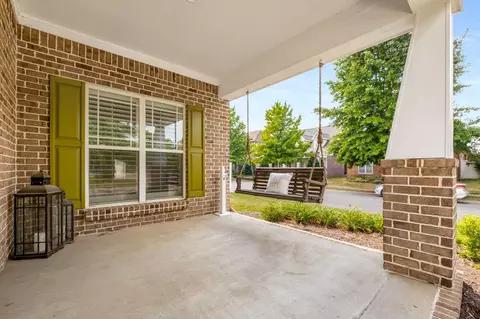 Exterior - 5975 Cottingham Dr, Murfreesboro, TN 37128 photo 2 of 10