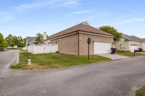 Exterior - 5975 Cottingham Dr, Murfreesboro, TN 37128 photo 9 of 10