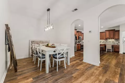 Dining - 5975 Cottingham Dr, Murfreesboro, TN 37128 photo 1 of 2