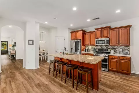 Kitchen - 5975 Cottingham Dr, Murfreesboro, TN 37128 photo 2 of 4