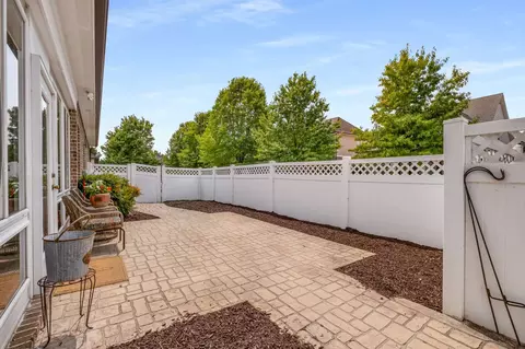 Exterior - 5975 Cottingham Dr, Murfreesboro, TN 37128 photo 6 of 10