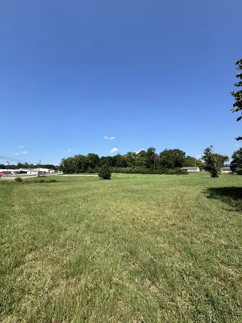 918 Shell St, Savannah, TN 38372