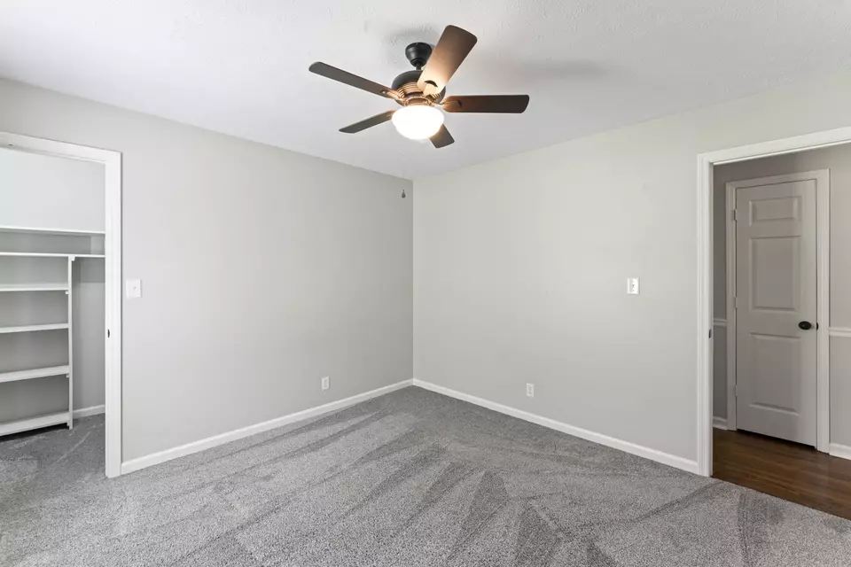 Bedroom - 1826 Winding Way Dr, White House, TN 37188 photo 2 of 2