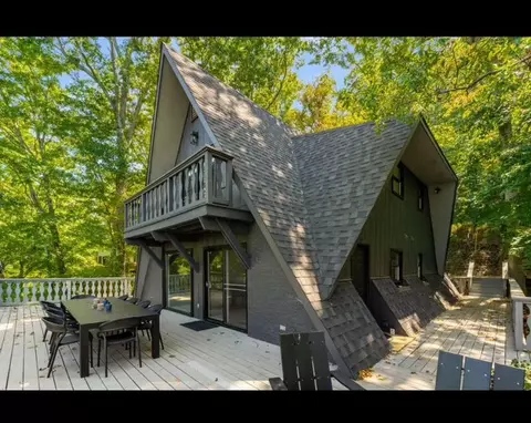 1023 Blackberry Hill Rd, Silver Point, TN 38582